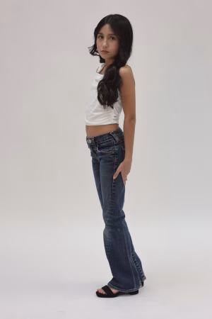 Samantha Nisenbaum - Project Casting Gallery Image 2 Samantha Nisenbaum - Gallery Image 2