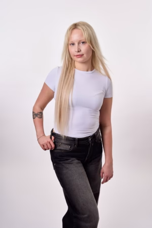 Danielle Preston - Project Casting Gallery Image 1 Danielle Preston - Gallery Image 1