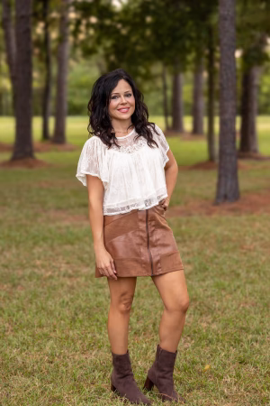 Allison Jiles - Project Casting Gallery Image 3 Allison Jiles - Gallery Image 3