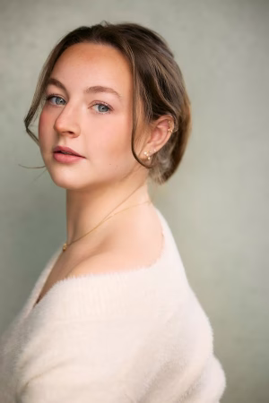 Madeline Beesley - Project Casting Gallery Image 11 Madeline Beesley - Gallery Image 11