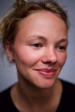 Izzy Courtman - Project Casting Gallery Image 2 Izzy Courtman - Gallery Image 2