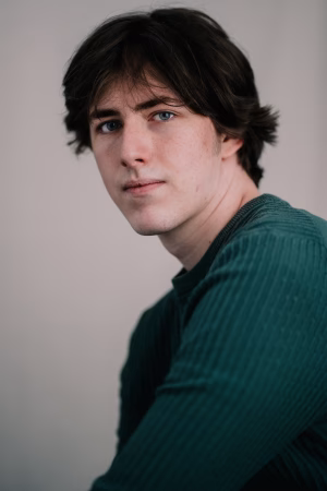 Cameron Robinson - Project Casting Gallery Image 4 Cameron Robinson - Gallery Image 4