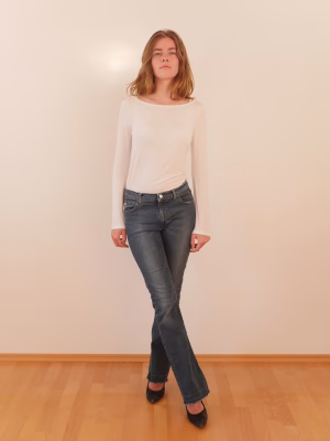 Madeleine Alt - Project Casting Gallery Image 9 Madeleine Alt - Gallery Image 9