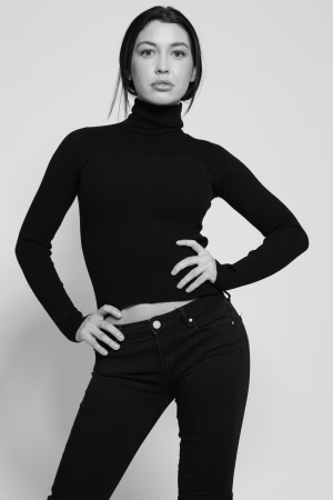 Mackenzie Van Hulzen - Project Casting Gallery Image 9 Mackenzie Van Hulzen - Gallery Image 9