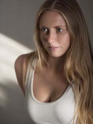 Allison Bubar - Project Casting Gallery Image 19 Allison Bubar - Gallery Image 19