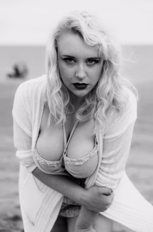 Samantha Lynn - Project Casting Gallery Image 24 Samantha Lynn - Gallery Image 24