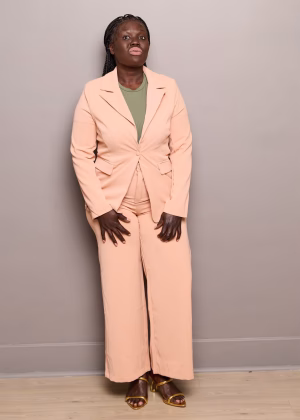 Sidonia Paul - Project Casting Gallery Image 8 Sidonia Paul - Gallery Image 8