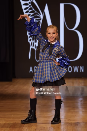 Maela Mengel - Project Casting Gallery Image 11 Maela Mengel - Gallery Image 11