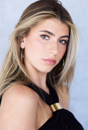 Macy  Hawkes - Gallery Image 5
