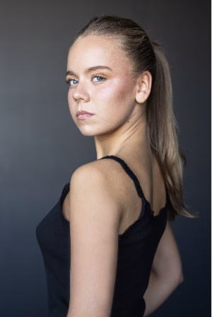 Nina Isafold - Project Casting Gallery Image 9 Nina Isafold - Gallery Image 9