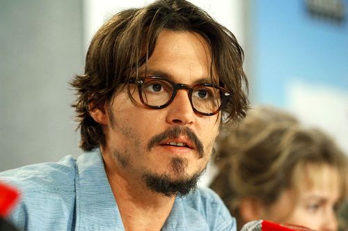 Johnny Depp: From 21 Jump Street Heartthrob to Eccentric Icon – A Hollywood Journey