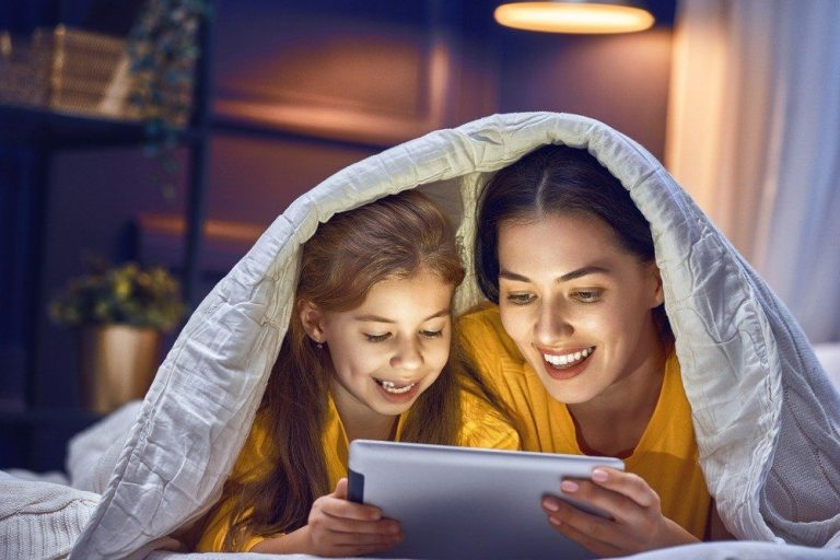 Commercial Atlanta Casting Call for Families (Pay is $150/Day)