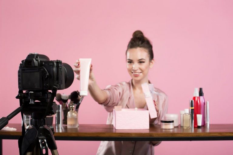 Influencer Job is Looking for Beauty Vloggers (Pay is $250)