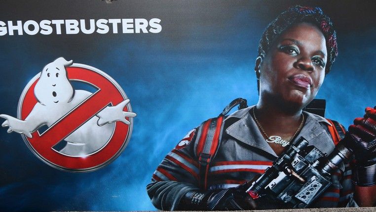 The Story Behind ‘Ghostbusters’ 2016 Flop