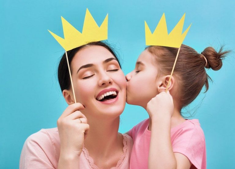 Casting Call for Mom Influencers (Pay is $2,000/Day)