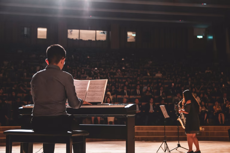 Hulu Series Los Angeles Extras Casting Call for Musicians