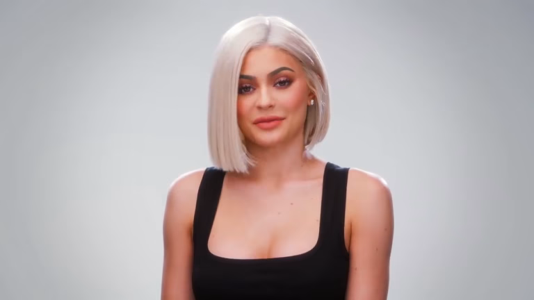 Kylie Jenner and Timothée Chalamet Shine at the 2025 Golden Globes