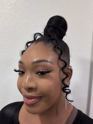 Dajanaee  Weems - Gallery Image 10
