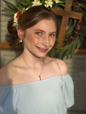 Madalyn  Watson - Gallery Image 1