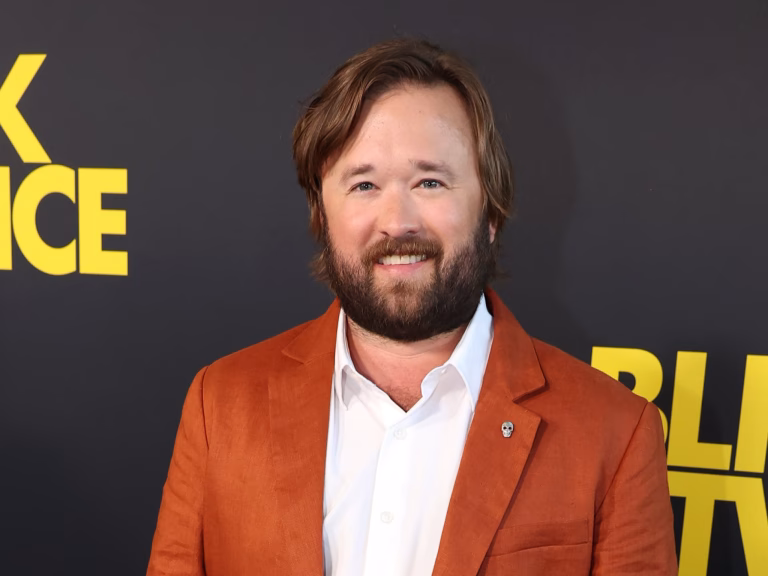 Haley Joel Osment Apologizes for Arrest Incident and Offensive Remarks