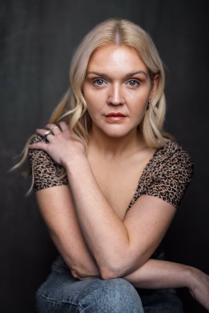 Grace Whiteside - Gallery Image 3