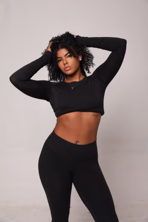 Kamalia Hewitt - Gallery Image 3