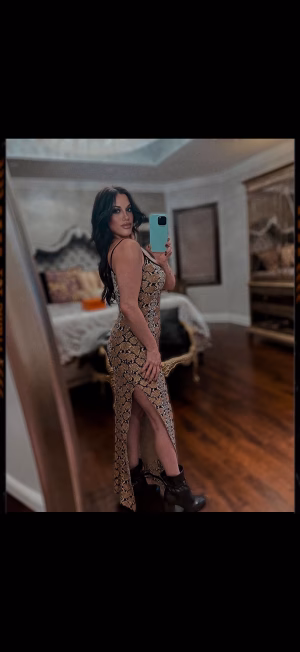 Krysten Tucci - Gallery Image 8