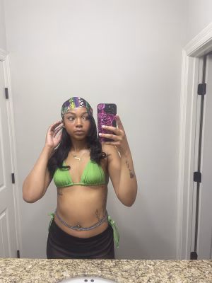 Cayla L - Gallery Image 3