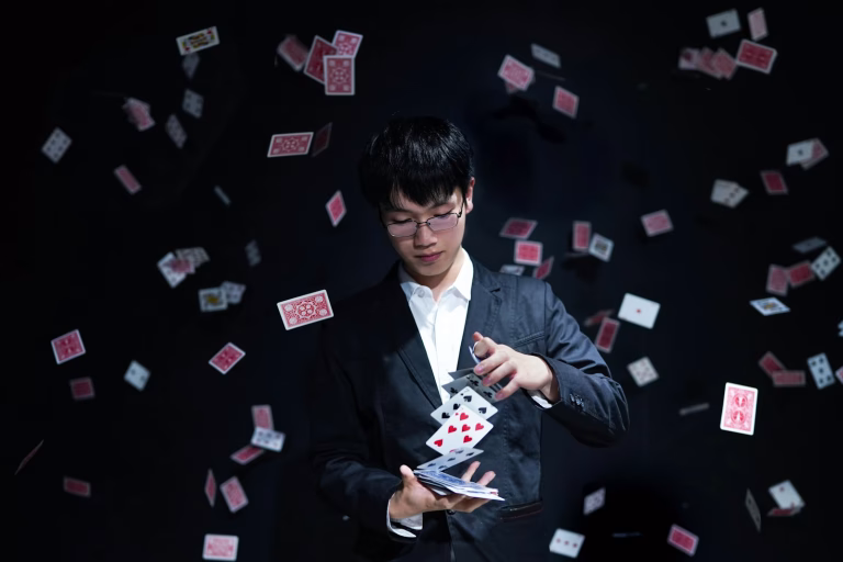 Sleight of Hand Magicians Wanted: Non-Union Casting Call in NYC