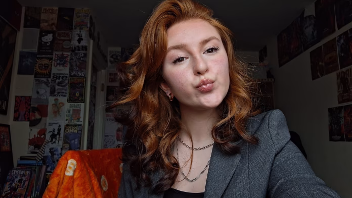 Laura Webb - Profile Photo