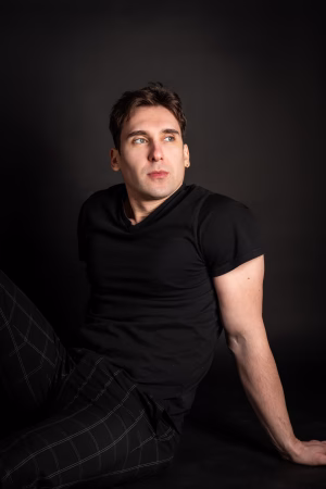 ALEX STAMA - Gallery Image 5