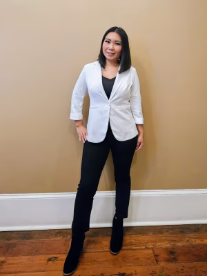 Caitlin  Kwan - Gallery Image 1