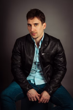ALEX STAMA - Gallery Image 8