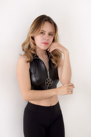 Andrea Gamboa - Gallery Image 3