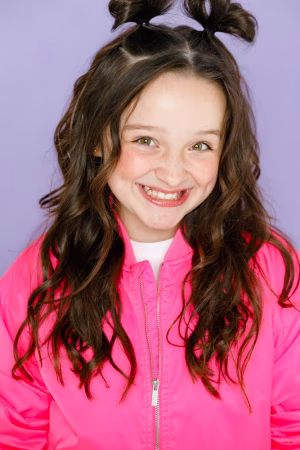 Elvie Grace Bradley - Gallery Image 3