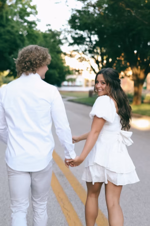 Cody and Gracie  Cantrell - Gallery Image 3