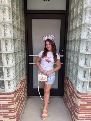 Grace  Jaros - Gallery Image 6