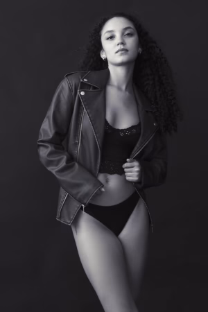Arianna Toney - Gallery Image 10