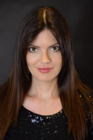Karolina Wisniewska - Gallery Image 1