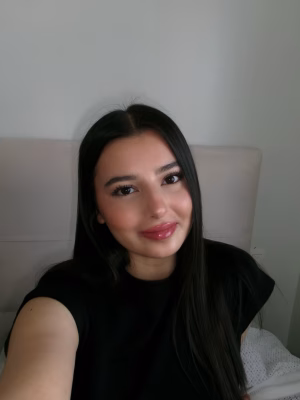 Azra Özdeveci - Gallery Image 2