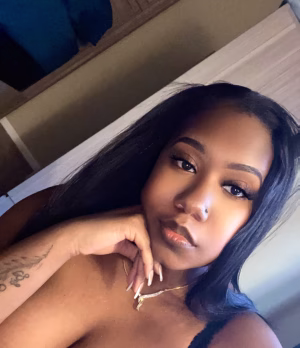 Aliyah Johnson - Gallery Image 2