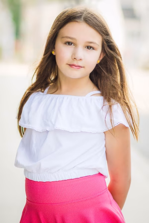 Bayley Amdur - Gallery Image 1
