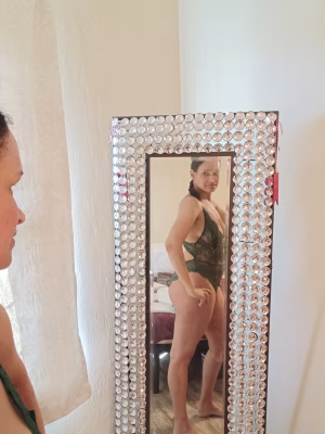 Krysten Parnell - Gallery Image 1