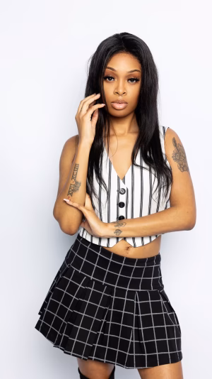 Zakkeyah James - Gallery Image 4