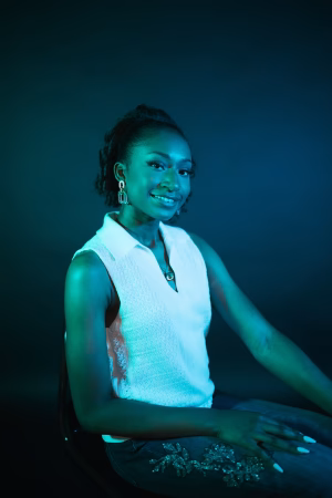 Victoria Makanjuola - Gallery Image 5