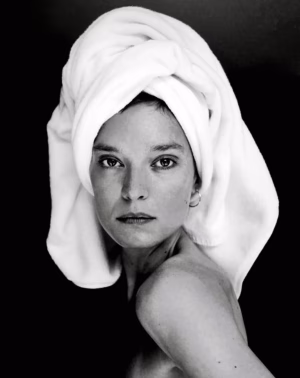 ELEONORA MENEGHINI - Gallery Image 7