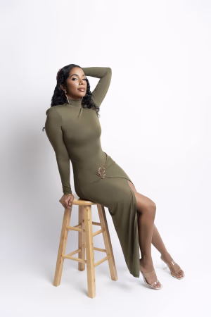 Kelli Hunter - Gallery Image 8