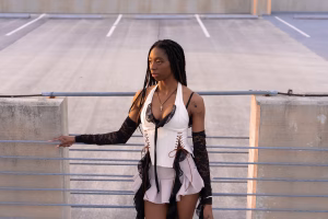 Indya Williams - Gallery Image 3