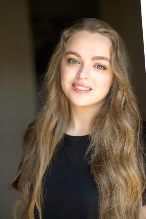 Laura Hugill - Gallery Image 9