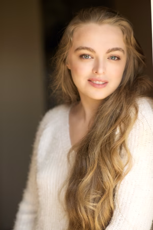 Laura Hugill - Gallery Image 3